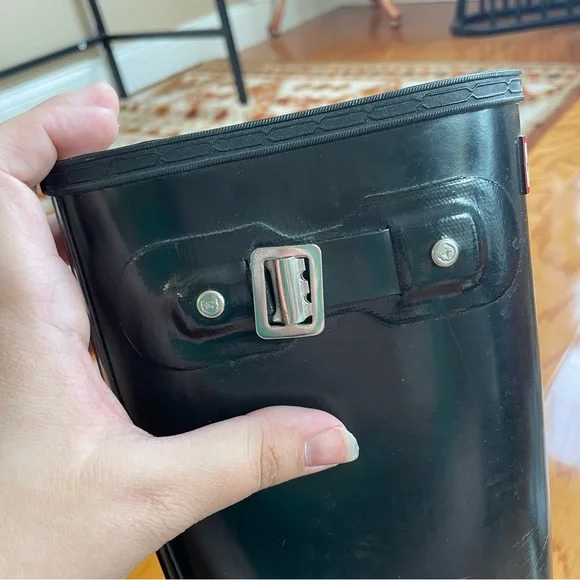 Hunter Women’s Original Tall Rubber Boots in Black SIZE 6 | Black Hunter Boots - Picture 11 of 14